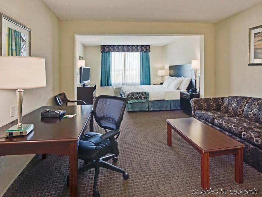 Hotel La Quinta By Wyndham Clearwater South Esterno foto