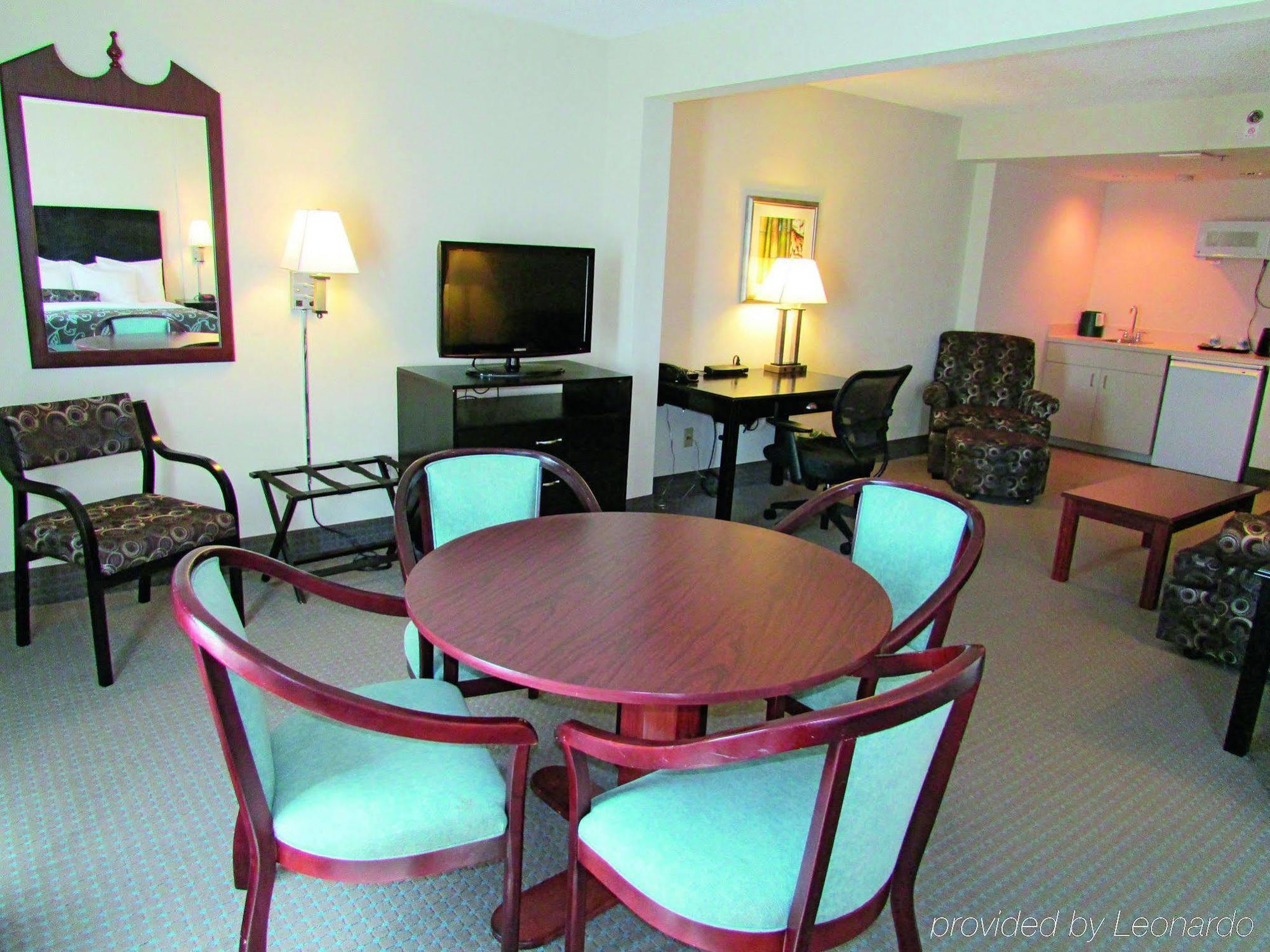 Hotel La Quinta By Wyndham Clearwater South Esterno foto